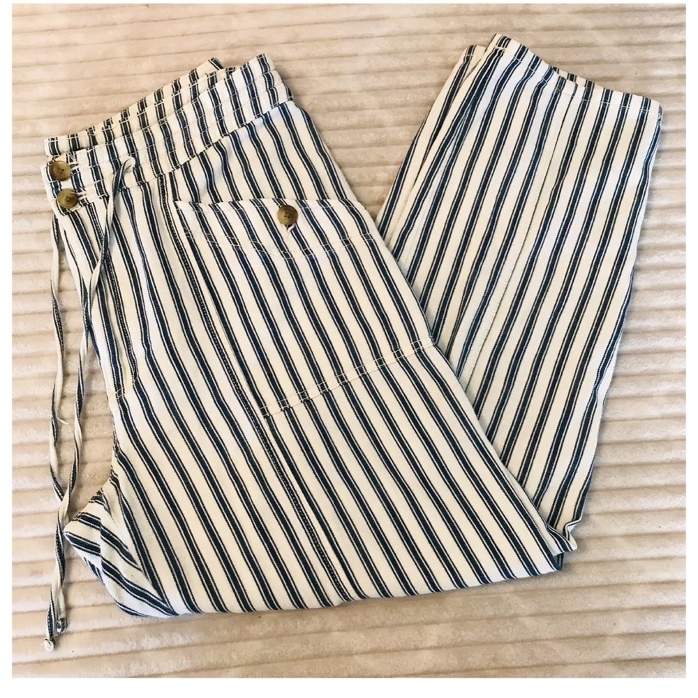 American Eagle striped pant